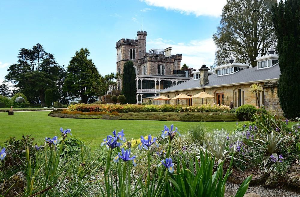 Larnach Lodge & Stable Stay Dunedin Buitenkant foto